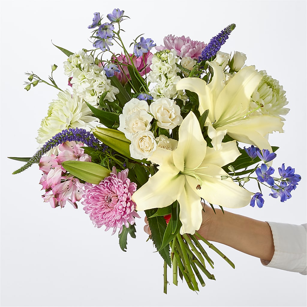 Winter Celebration Bouquet – RANCHVIEW FLORAL & INTERIORS, Overland Park KS
