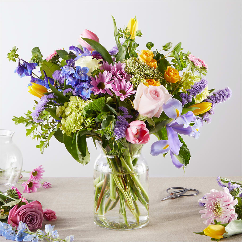 Pastel Tradition - A Florist Original – RANCHVIEW FLORAL & INTERIORS, Overland Park KS