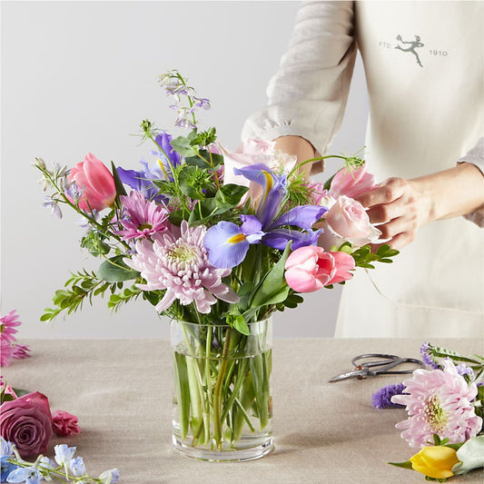 Pastel Tradition - A Florist Original – RANCHVIEW FLORAL & INTERIORS, Overland Park KS