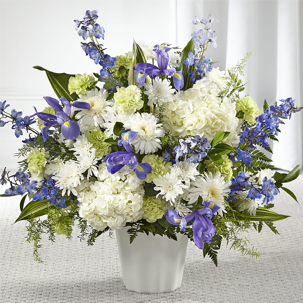 Soft Serenity Floor Basket – RANCHVIEW FLORAL & INTERIORS, Overland Park KS