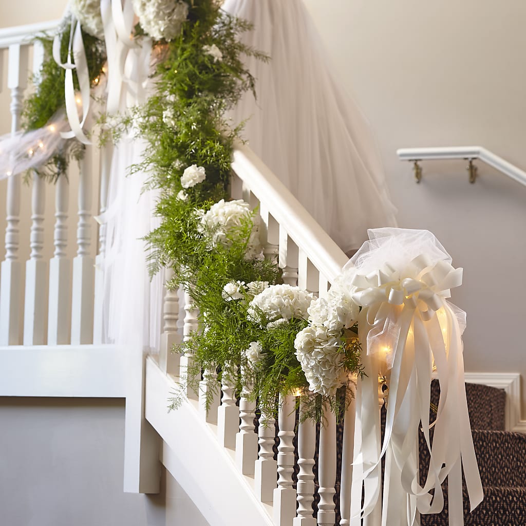 Champagne Dreams Garland – RANCHVIEW FLORAL & INTERIORS, Overland Park KS