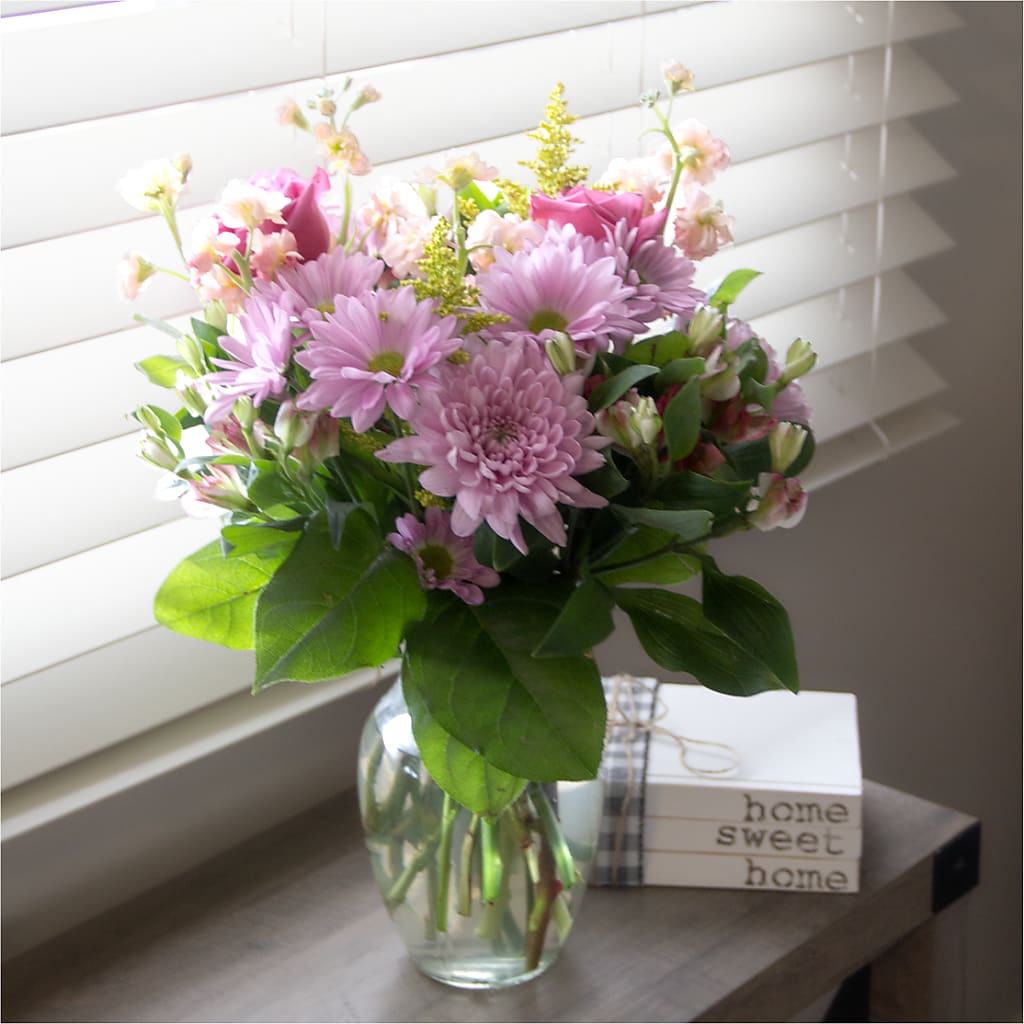 Pastel Tradition - A Florist Original – RANCHVIEW FLORAL & INTERIORS, Overland Park KS