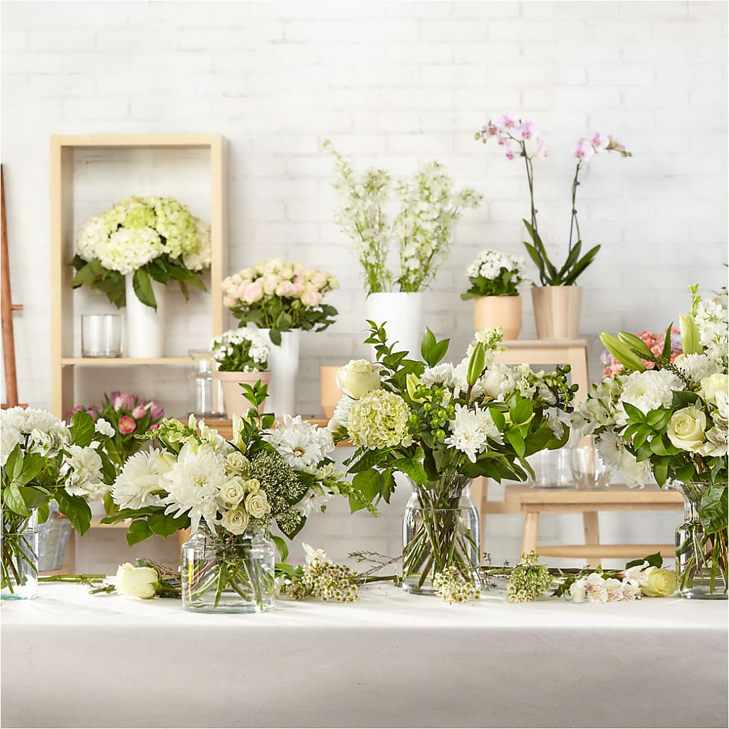 Classic Ivory – A Florist Original – RANCHVIEW FLORAL & INTERIORS, Overland Park KS