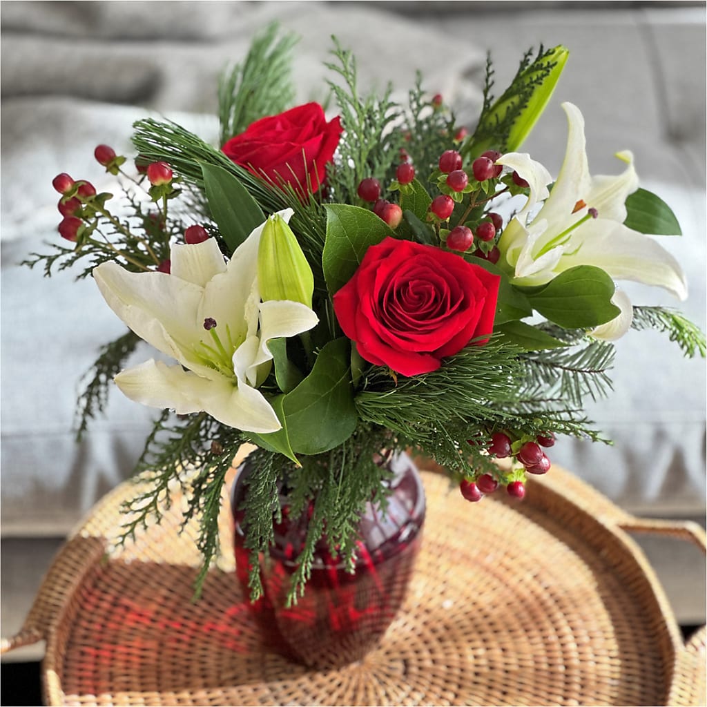 Evergreen Delight Bouquet – RANCHVIEW FLORAL & INTERIORS, Overland Park KS