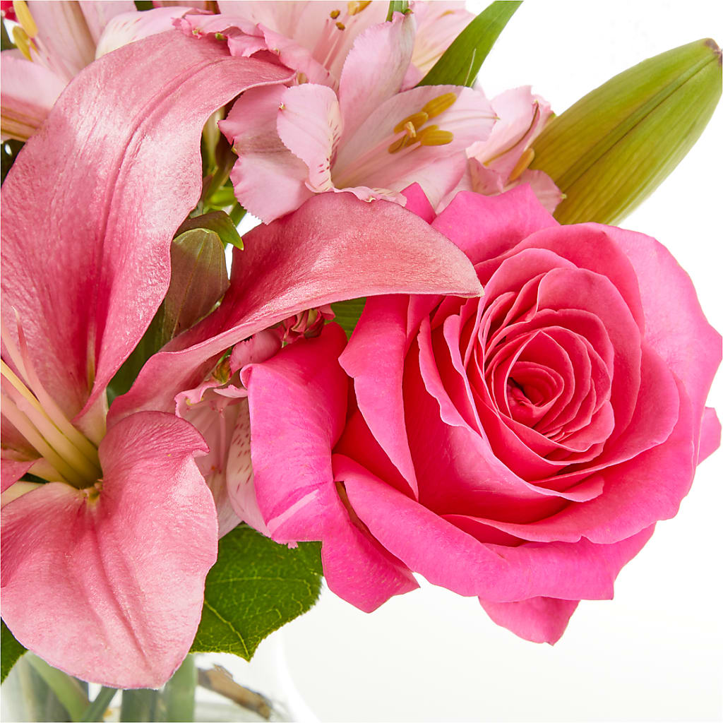 Lots of Love Bouquet – RANCHVIEW FLORAL & INTERIORS, Overland Park KS